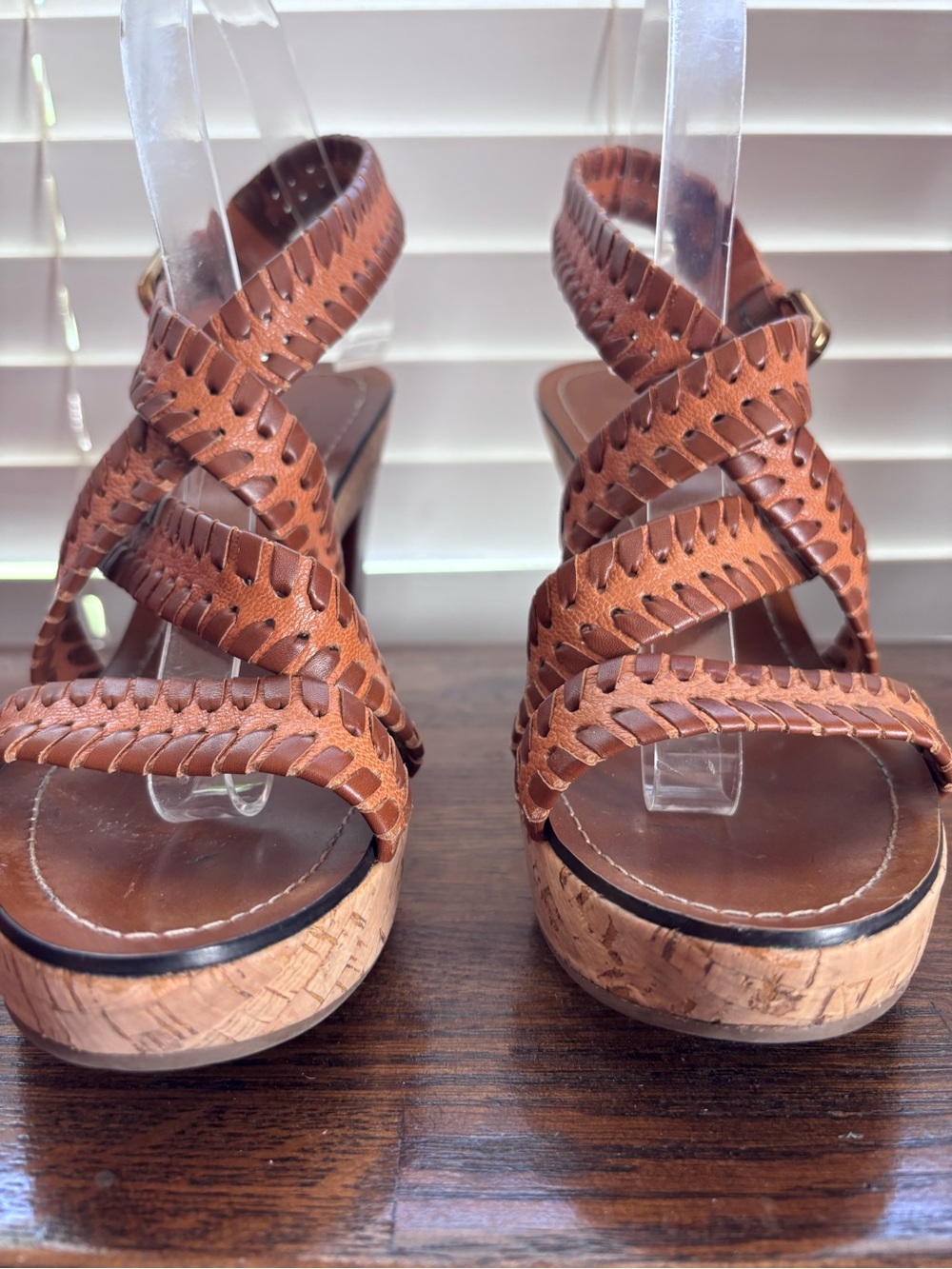 Size 8 leather heels - Picture 2 of 13